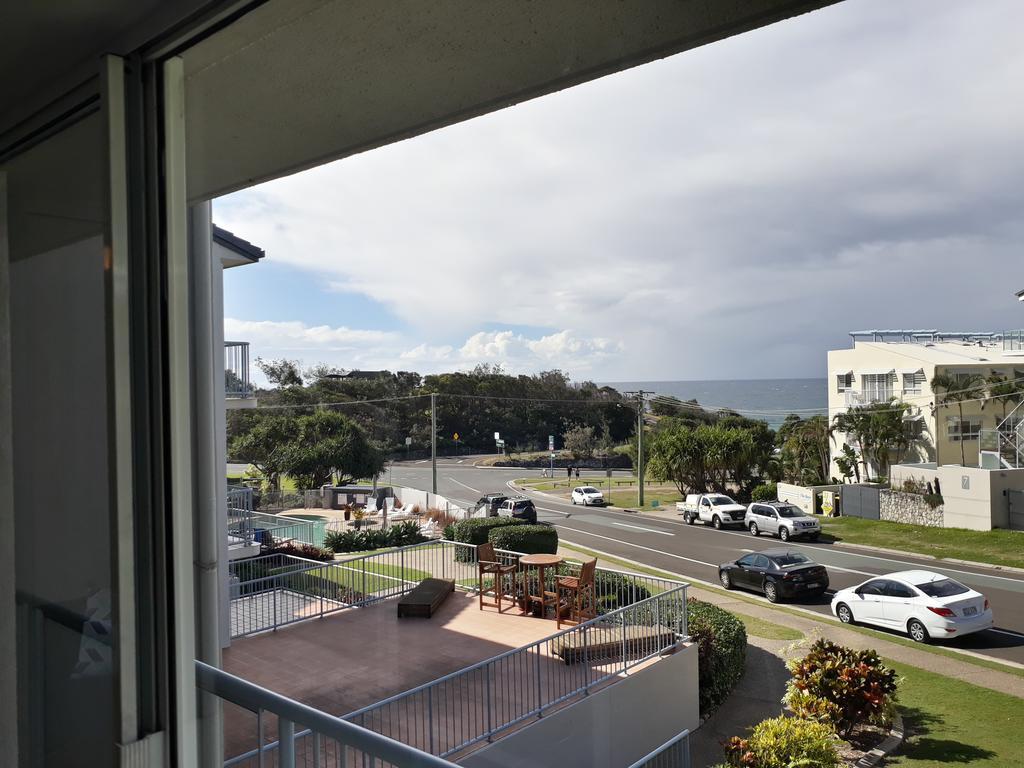 Pandanus Coolum Beach Exterior photo